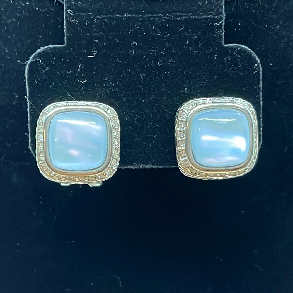 David Yurman Style Moonstone Colored Pierced Earrings with Rhinestone Ac…